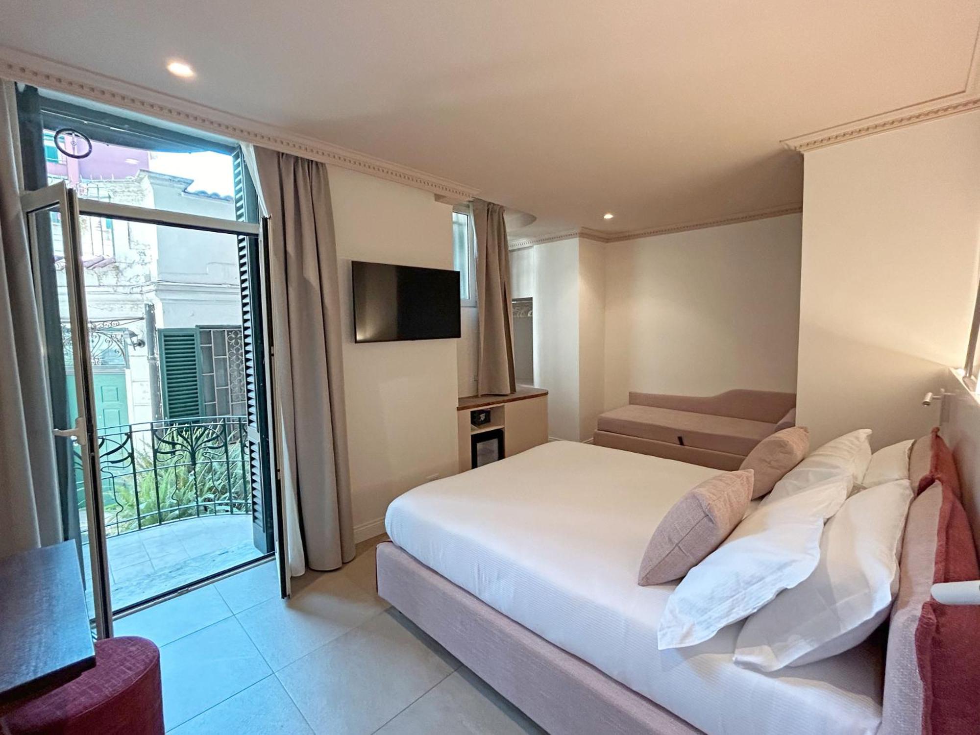 Astom Suites Рим Екстериор снимка