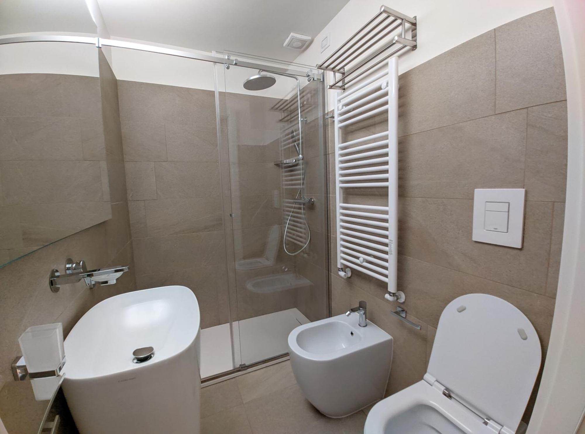 Astom Suites Рим Екстериор снимка