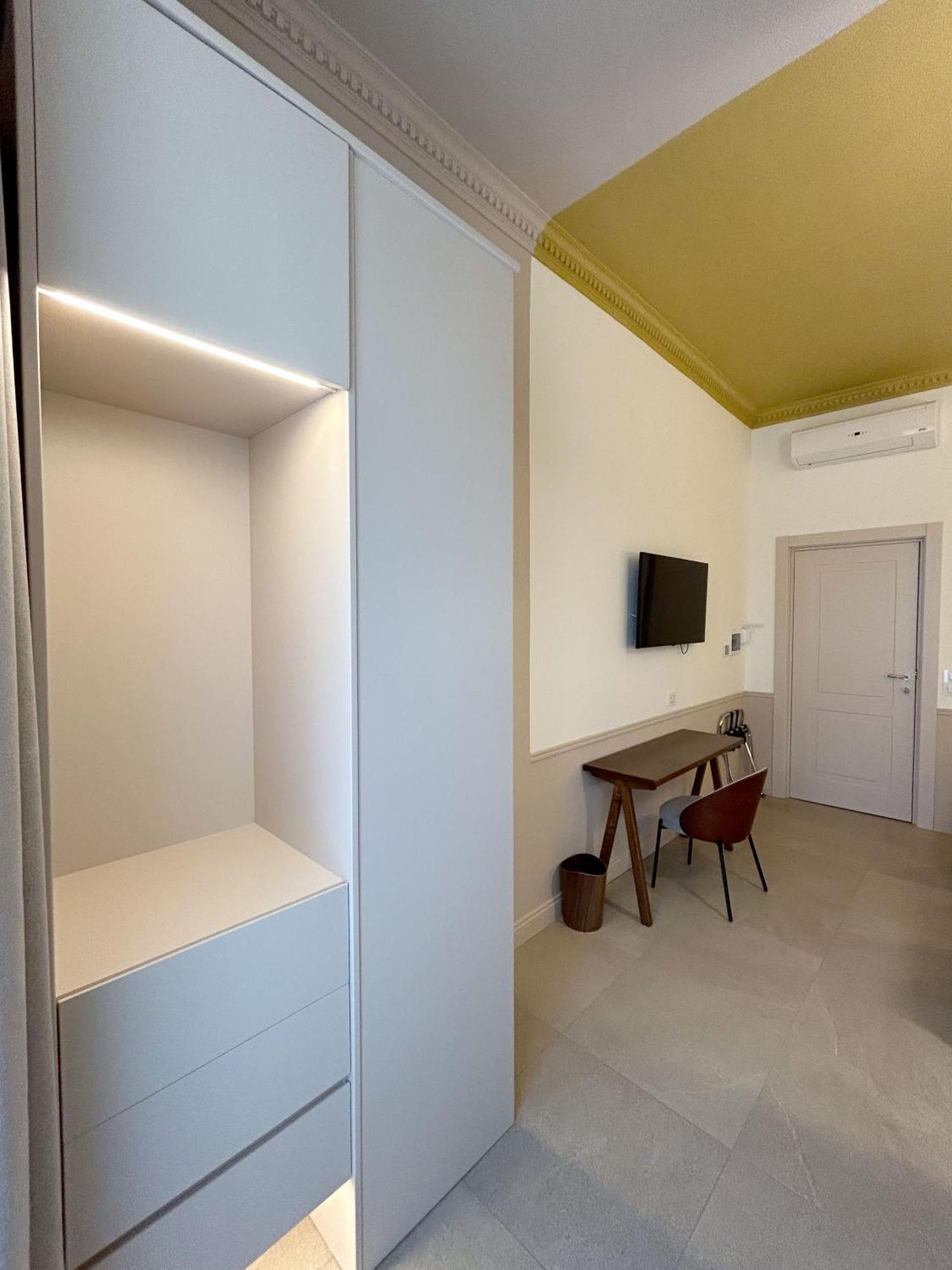 Astom Suites Рим Екстериор снимка