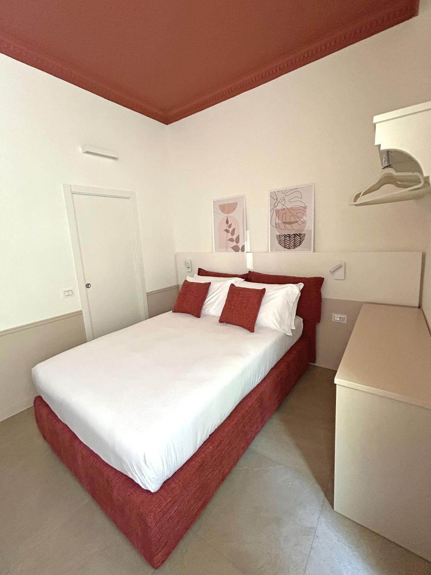 Astom Suites Рим Екстериор снимка